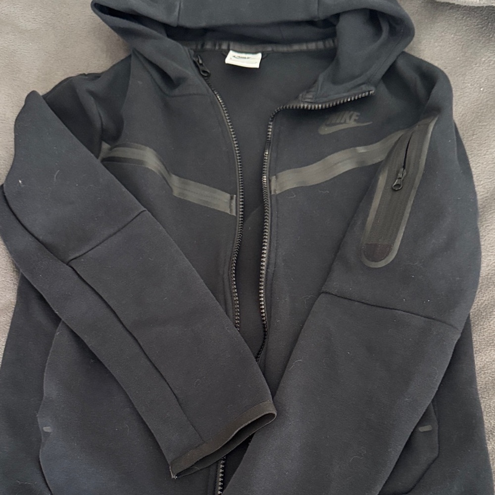 Nike Boy’s Black Hooded Jacket